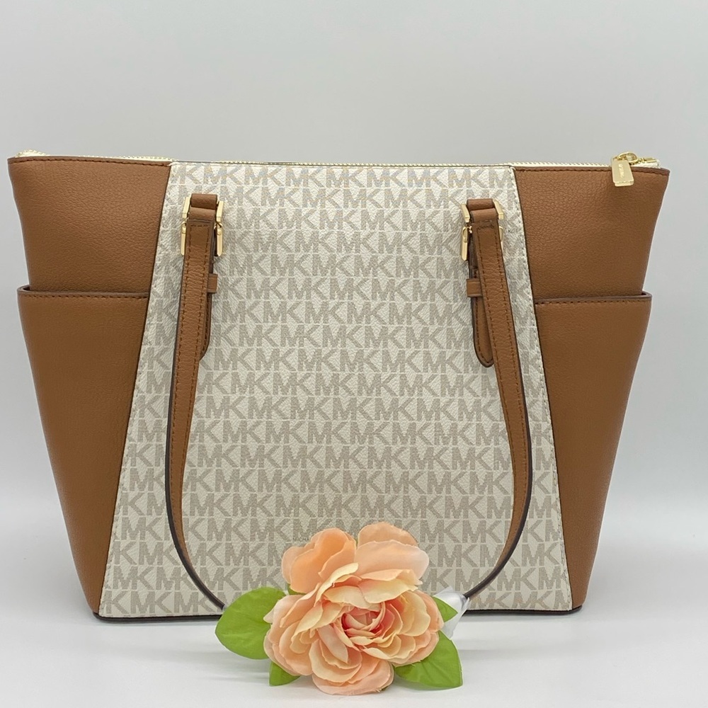 MICHAEL KORS CHARLOTTE LARGE TOP ZIP TOTE VANILLA - Picture 4 of 15